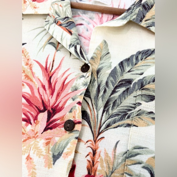 Vintage Hilo Hattie Woman’s Hawaiian Button Down Shirt - Picture 5 of 10